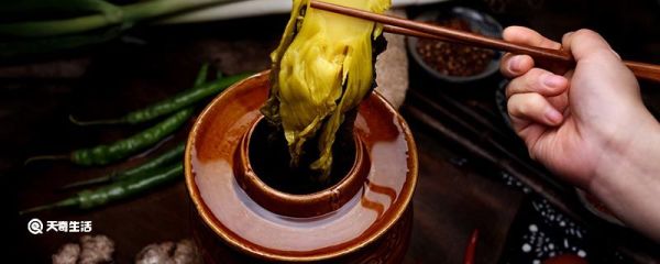 酸坛起白怎么处理 酸坛起白怎么解决