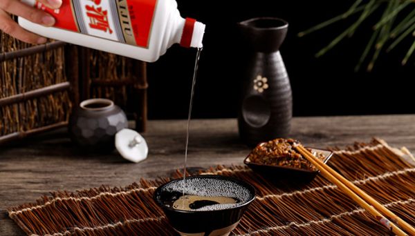 茅台镇酱香料怎么辨别真假 茅台镇酱香料辨别真假的方法