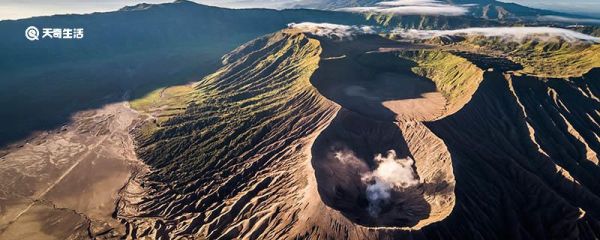 哪个火山爆发毁灭了古罗马帝国的庞贝城 哪个火山爆发毁灭了庞贝城