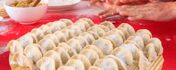 拌羊肉馅儿都放什么调料 做羊肉馅放什么调料