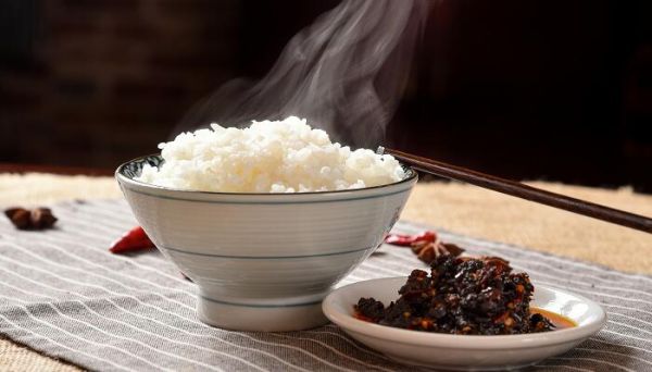 米饭半熟该怎么处理 米饭半熟的处理办法是什么