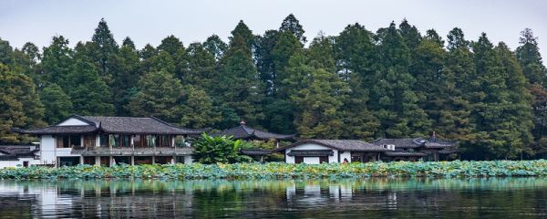 斜屋顶开天窗有哪几种 斜屋顶开天窗分哪几种
