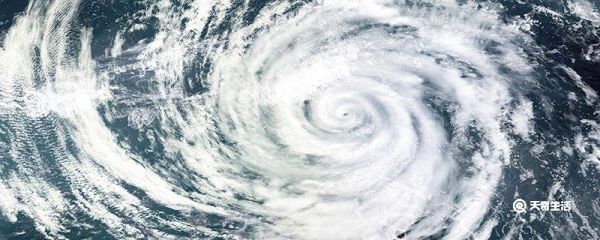 遇到龙卷风时应该怎么做 遇到龙卷风时该怎么做