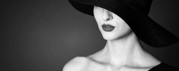 绿山墙的安妮作者简介 绿山墙的安妮作者介绍