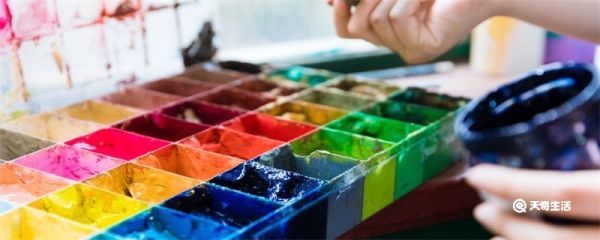 丙烯颜料怎么用 丙烯颜料怎么用水调
