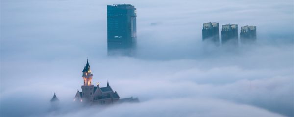 海市蜃楼一般出现在哪个季节 海市蜃楼一般出现在什么季节