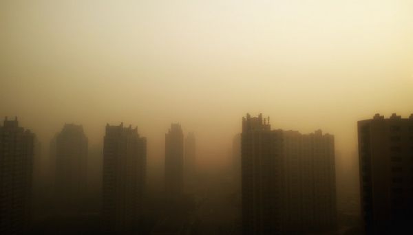 雾霾晾了衣服怎么办 雾霾晾了衣服处理方法