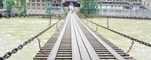 泸定桥在哪条河上 泸定桥在什么河上