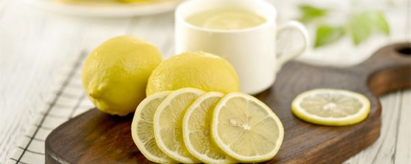 柠檬水可以用冷水泡吗 柠檬水泡多久可以喝