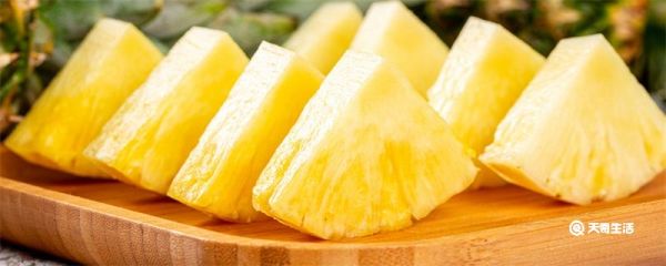 菠萝怎么削皮 菠萝削皮的方法