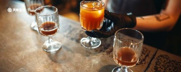 伏特加是什么酒 伏特加是白酒还是洋酒