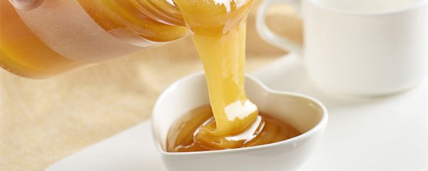 蜂王浆和蜂蜜的区别 蜂王浆和蜂蜜的区别在哪里