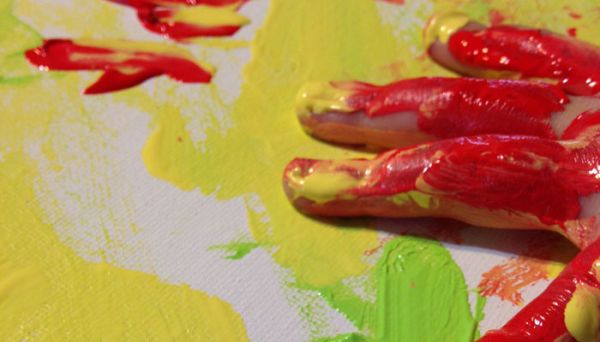 手上染色了用什么清洗 手上染色了怎么清洗