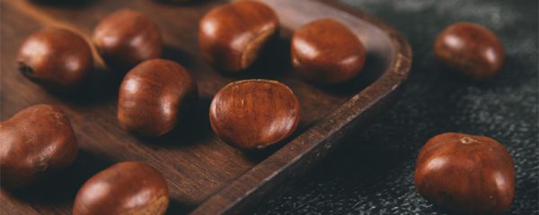 蒸板栗的正确方法 蒸板栗的正确方法是