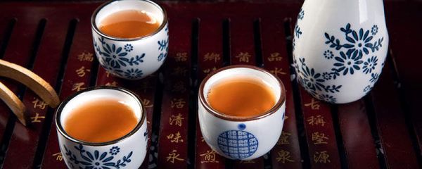 黄酒跟料酒有什么区别吗 黄酒跟料酒的区别