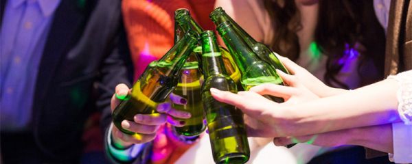 喝酒后几小时可以游泳 喝酒后多长时间可以游泳