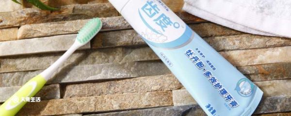 牙膏可以洗掉霉斑吗 牙膏能洗掉霉斑吗