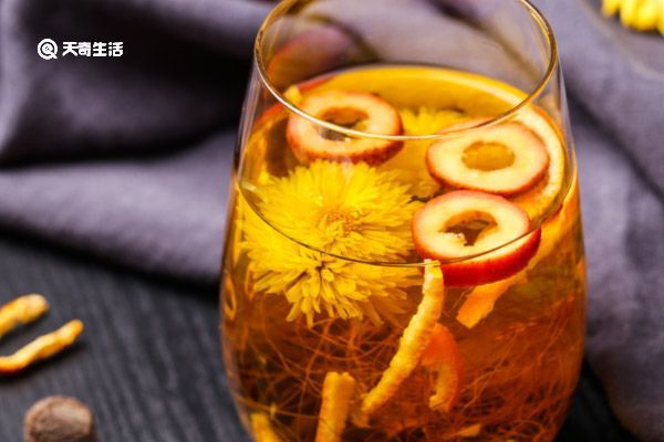 野菊花和枸杞子一起泡的功效 枸杞子和野菊花一起泡水的功效