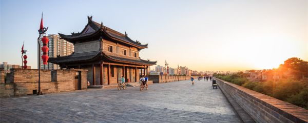西安的城墙是哪个朝代建造的 西安城墙建造于哪个朝代