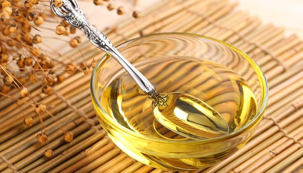 亚麻籽油过期还能吃吗 亚麻籽油过期还能不能吃