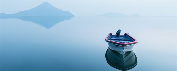 小船为什么能在大海上漂浮 小船为什么能浮在水面上
