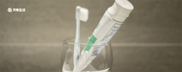 牙膏尾部的颜色代表什么意思 牙膏尾部的颜色有什么寓意