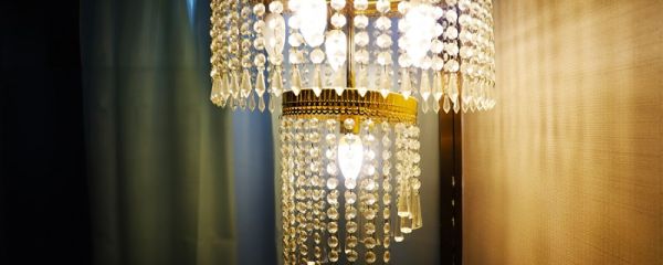 水晶灯安装水晶吊灯安装方法 水晶灯怎样安装