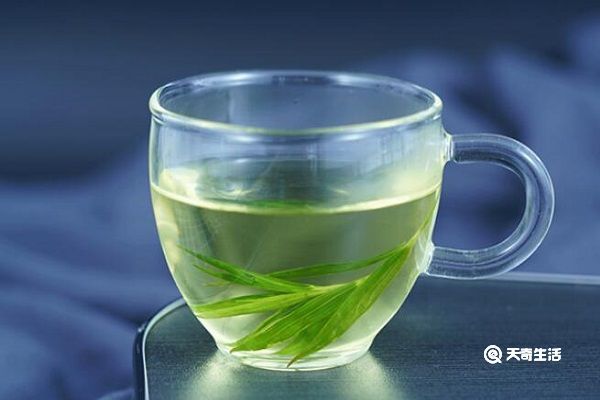 喝竹叶水的功效与作用 喝竹叶茶的功效与作用
