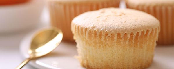 烤蛋糕上面会糊是什么原因 烤蛋糕上面为什么会糊