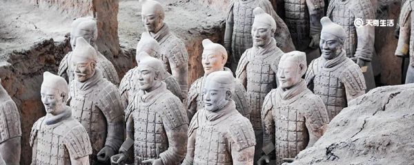 秦始皇陵在哪里 秦始皇陵介绍