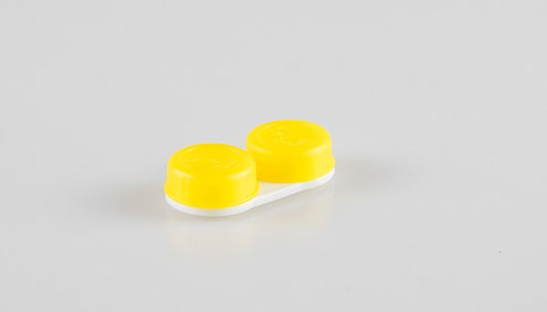 戴隐形眼镜头疼怎么回事 戴隐形眼镜头疼是什么原因