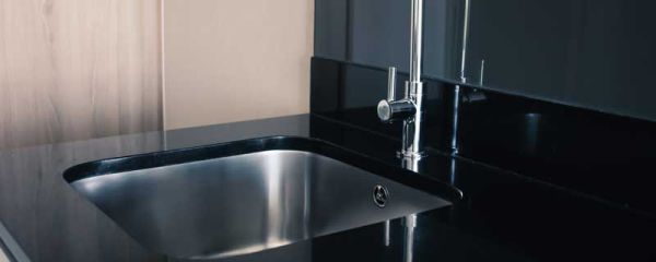 不锈钢水槽怎么安装 不锈钢水槽的安装方法