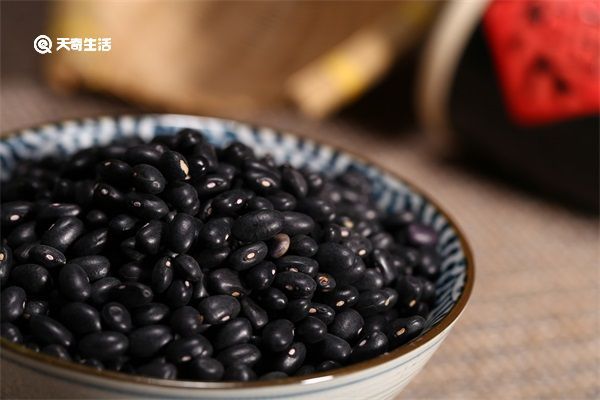 黑豆茶的功效 黑豆茶的功效与作用