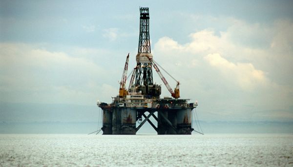 石油什么时候发现的 石油发现的时间