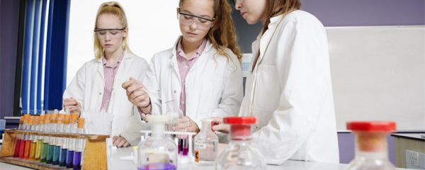 显影液的主要成分 黑白显影液的主要成分