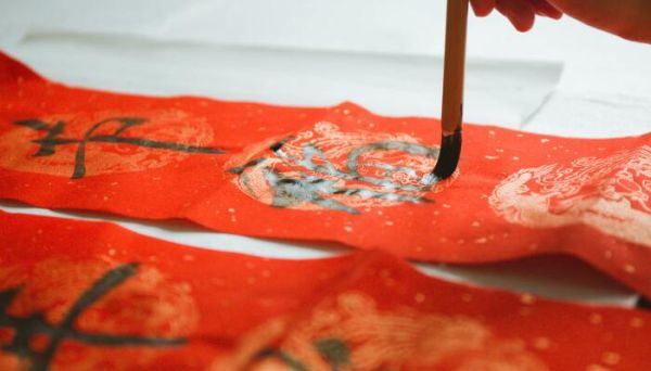 春联和对联有什么区别 春联和对联有啥区别