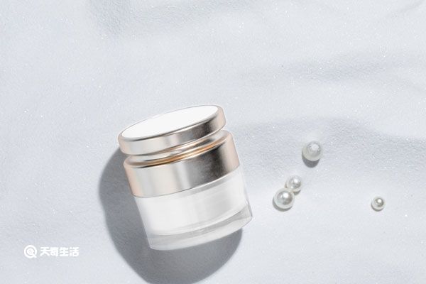 修复霜的功效与作用 修复霜有什么功效