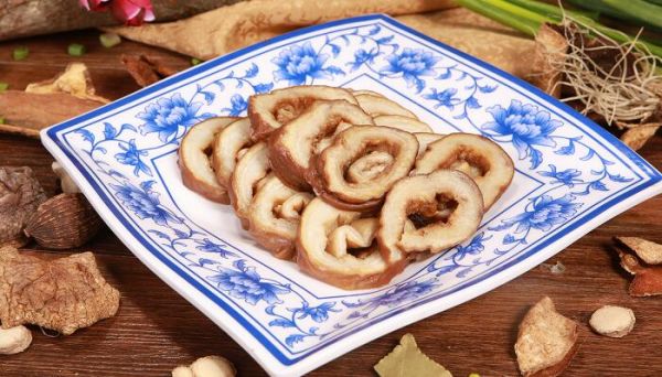 煮猪肠子放什么除异味  煮猪肠子放啥除异味