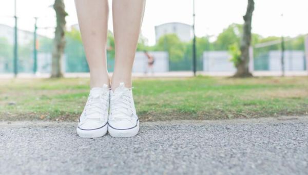 为什么鞋帮内侧会磨烂 为什么鞋帮内侧会磨烂？