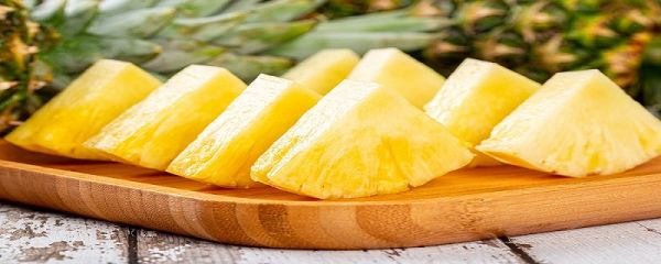 菠萝吃之前用盐水泡吗 菠萝吃之前需要泡盐水吗
