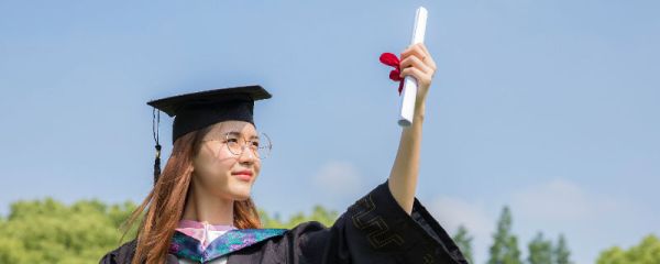 学士服颜色分类 学士服颜色代表的专业