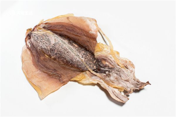 墨鱼干煲汤的功效与作用 墨鱼干煲汤的功效