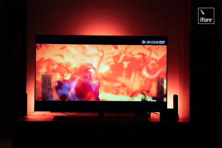 飞利浦家庭影院氛围灯体验：可能是晚上最适合开着的灯