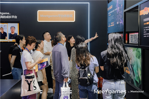 飞书深诺旗下游戏出海平台Meetgames全新升级，AI赋能「进化之地」首秀China Joy现场